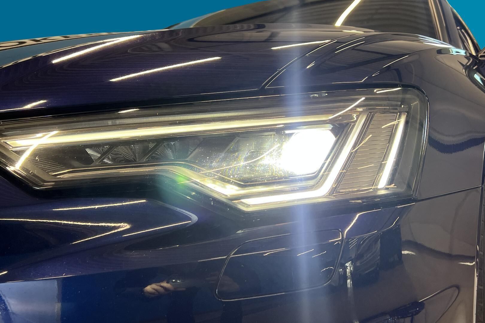 Audi A6 iso kuva 23
