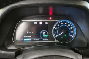 Nissan Leaf esikatselu 14