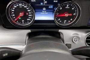 Mercedes-Benz E esikatselu 14