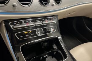 Mercedes-Benz E esikatselu 19
