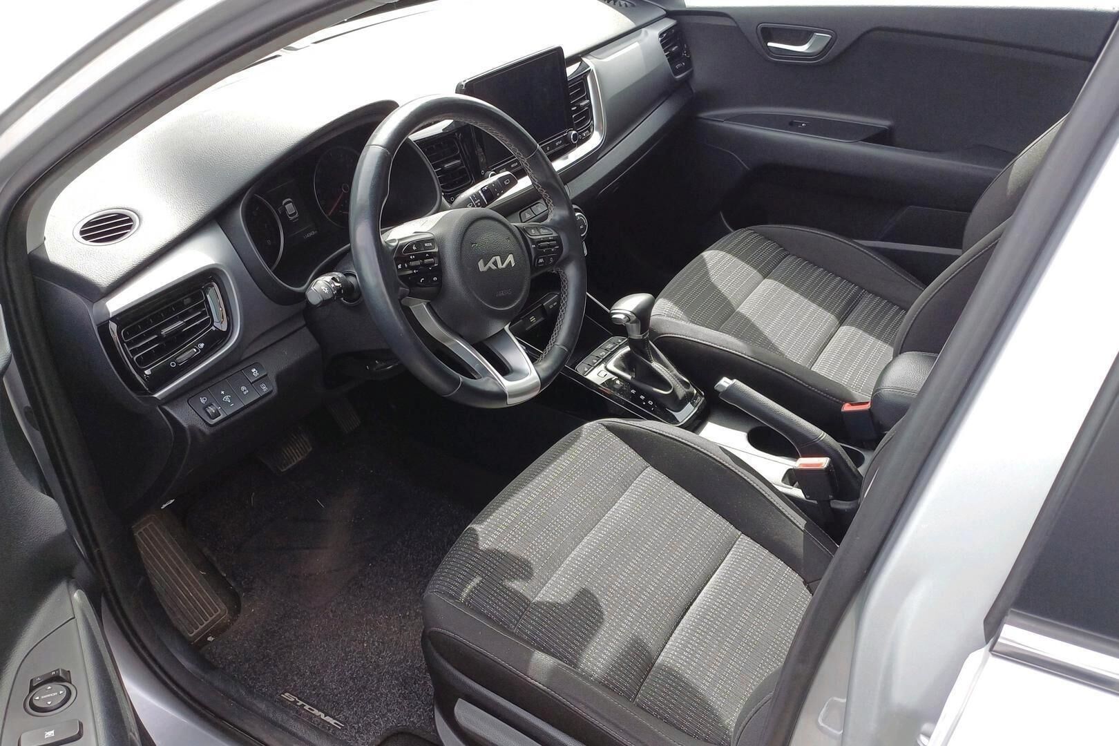 Kia Stonic iso kuva 1