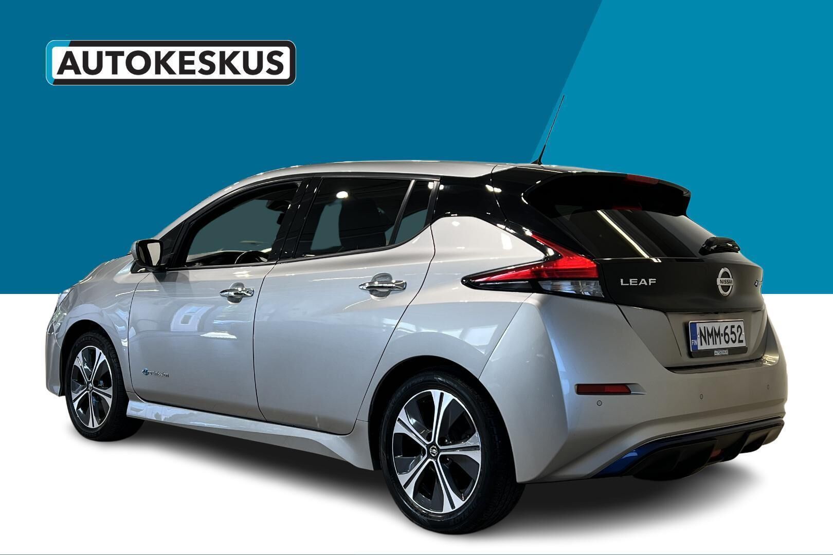 Nissan Leaf iso kuva 7