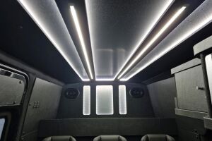 Mercedes-Benz Sprinter esikatselu 24