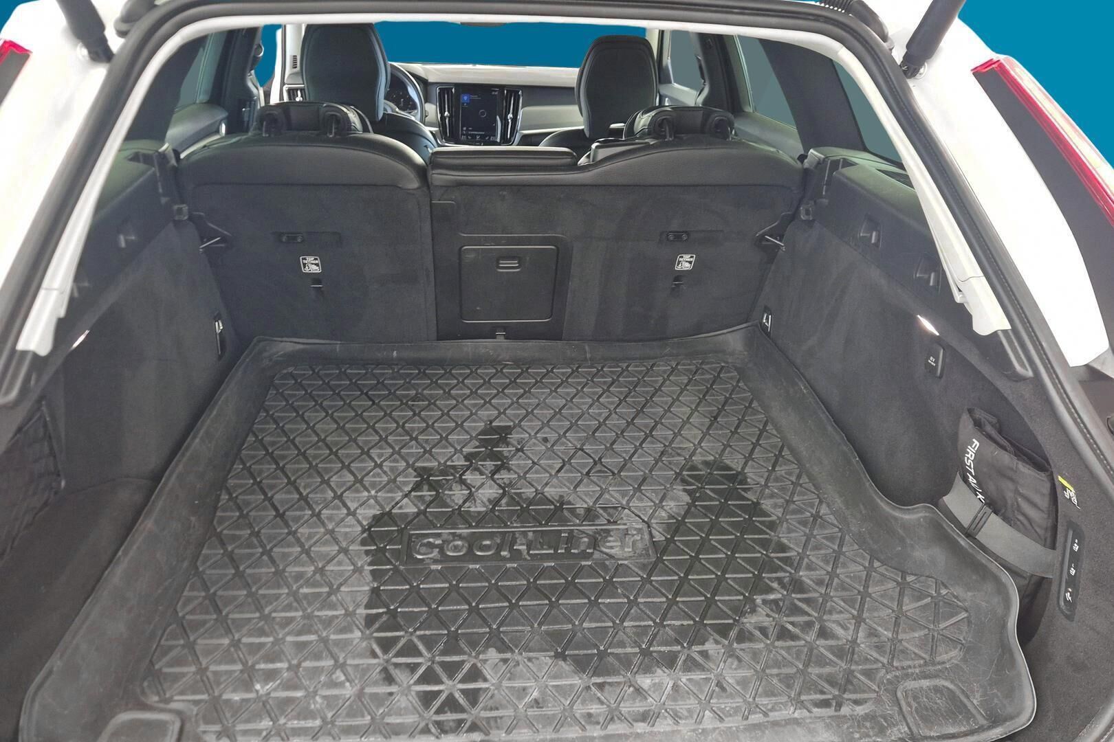 Volvo V90 Cross Country iso kuva 12