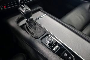 Volvo V90 Cross Country esikatselu 17