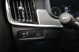 Volvo V90 Cross Country esikatselu 21