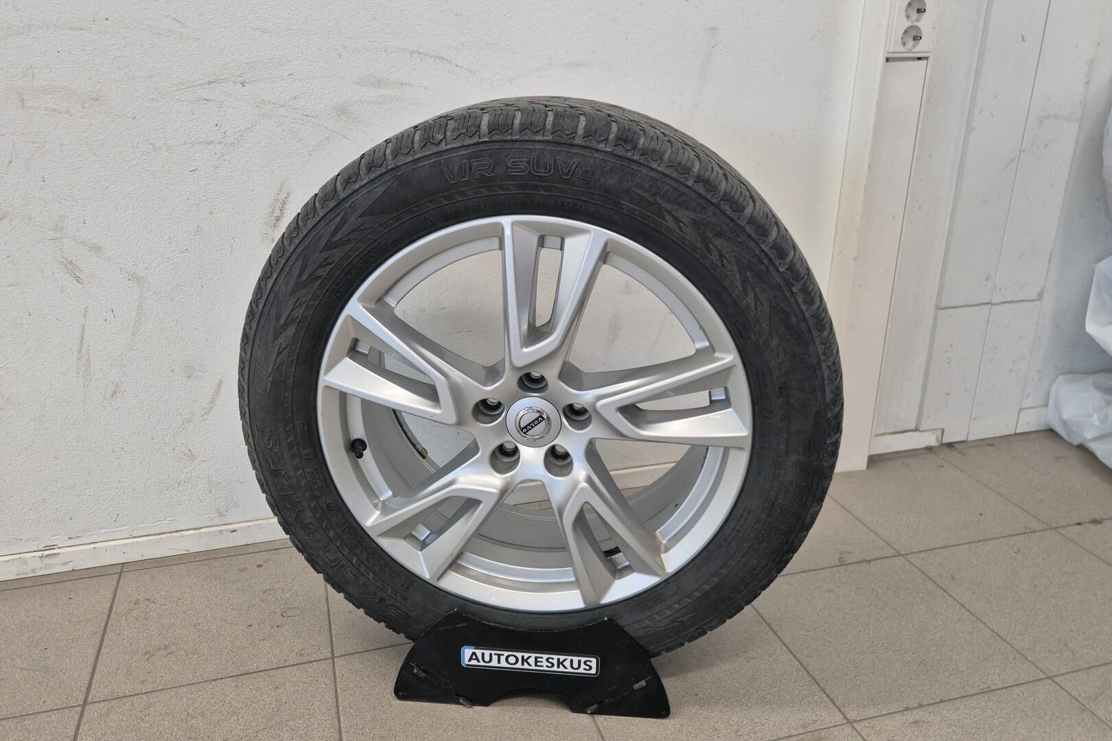 Volvo V90 Cross Country iso kuva 23