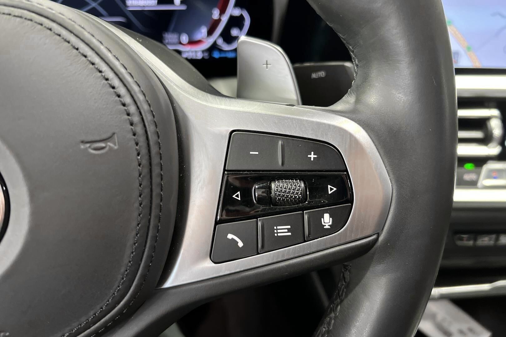 BMW 3-sarja iso kuva 13