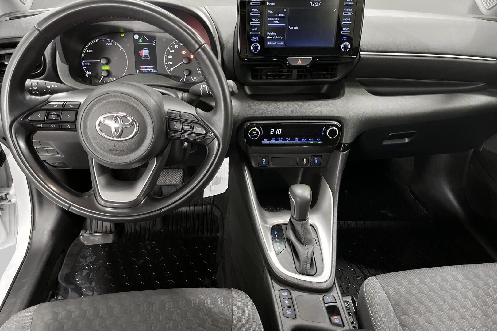 Toyota Yaris iso kuva 10