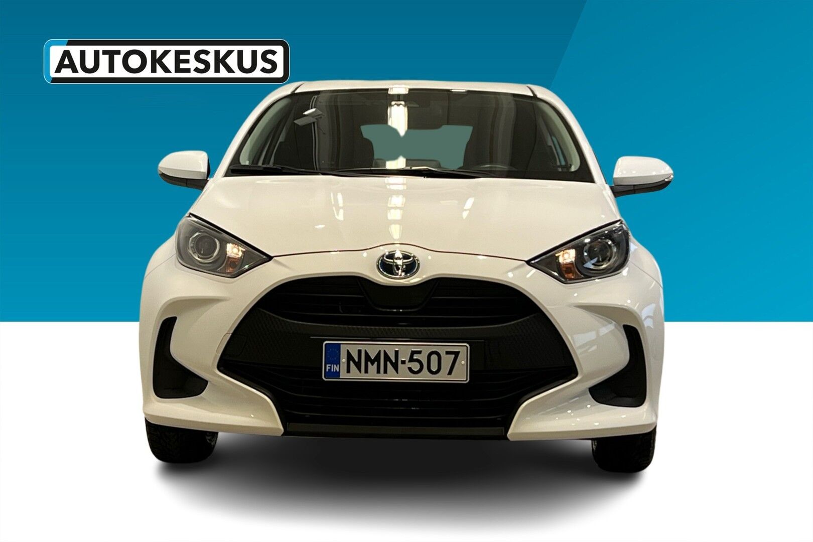 Toyota Yaris iso kuva 12