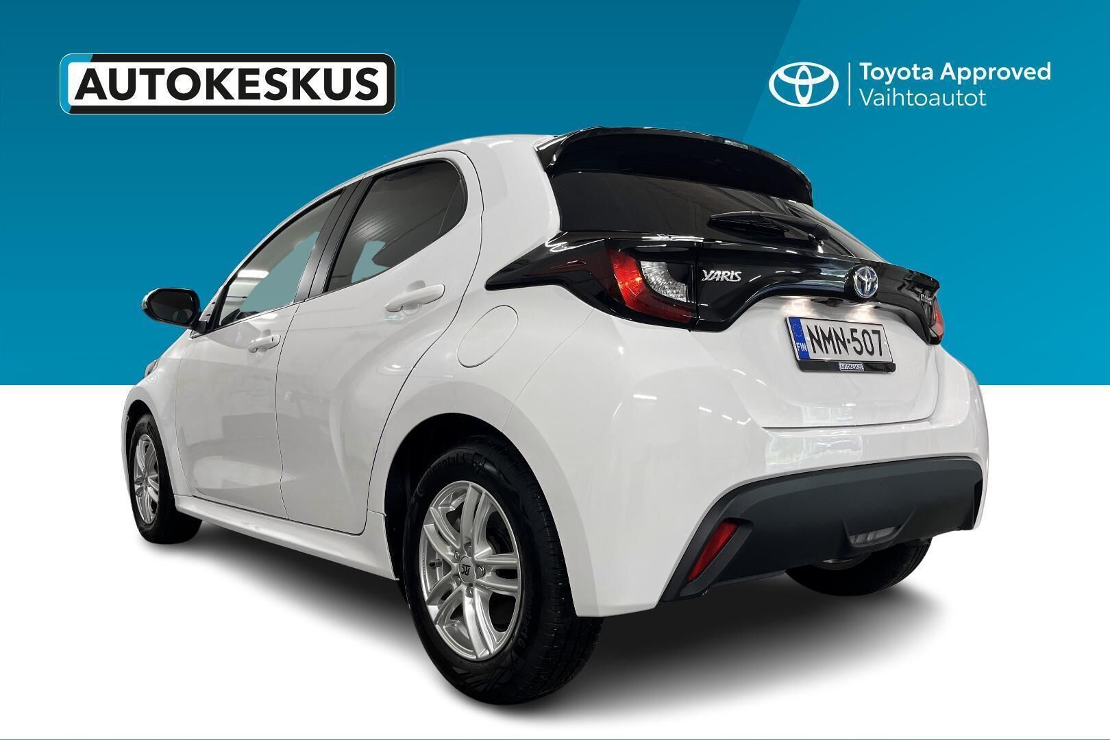 Toyota Yaris iso kuva 6