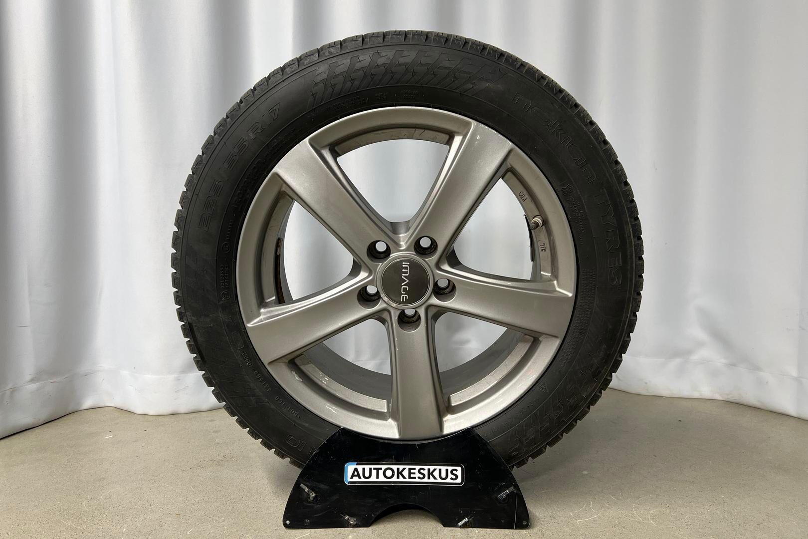 BMW X1 iso kuva 17