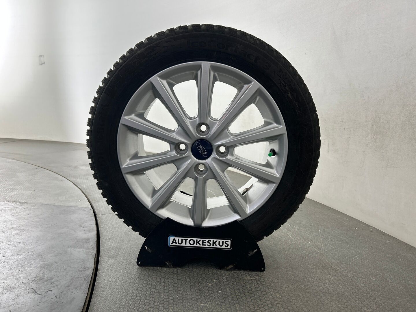 Ford Fiesta iso kuva 12