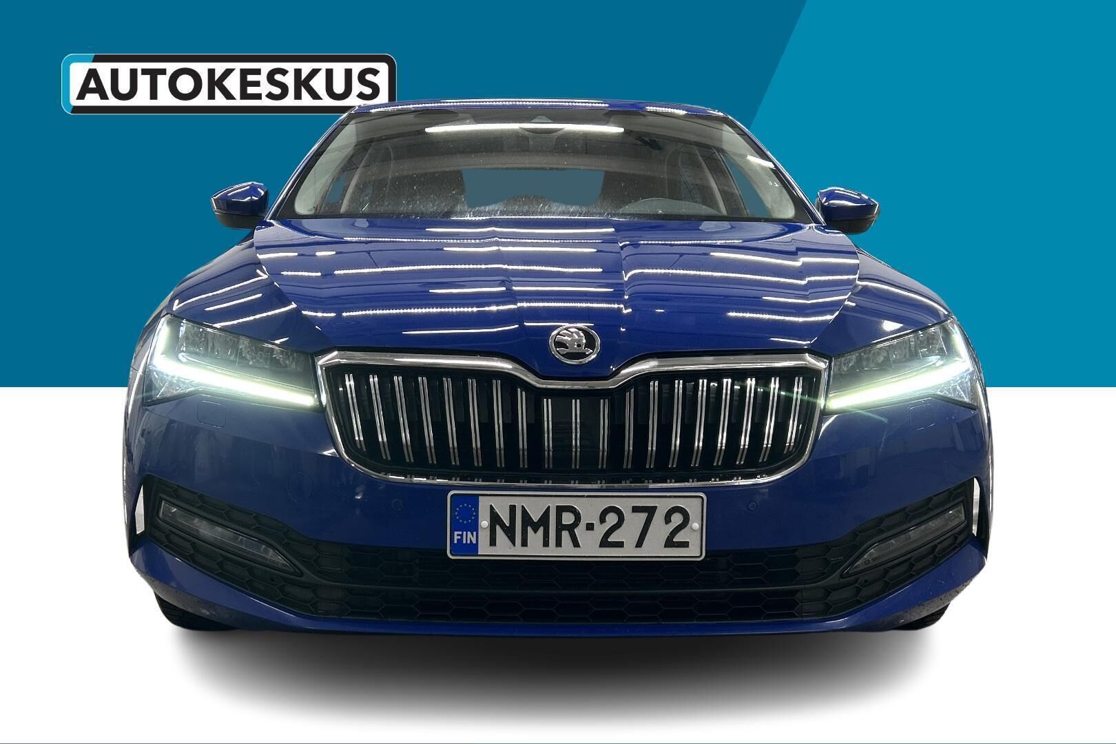 Skoda Superb iso kuva 1