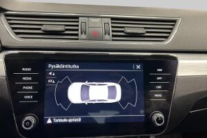 Skoda Superb esikatselu 17