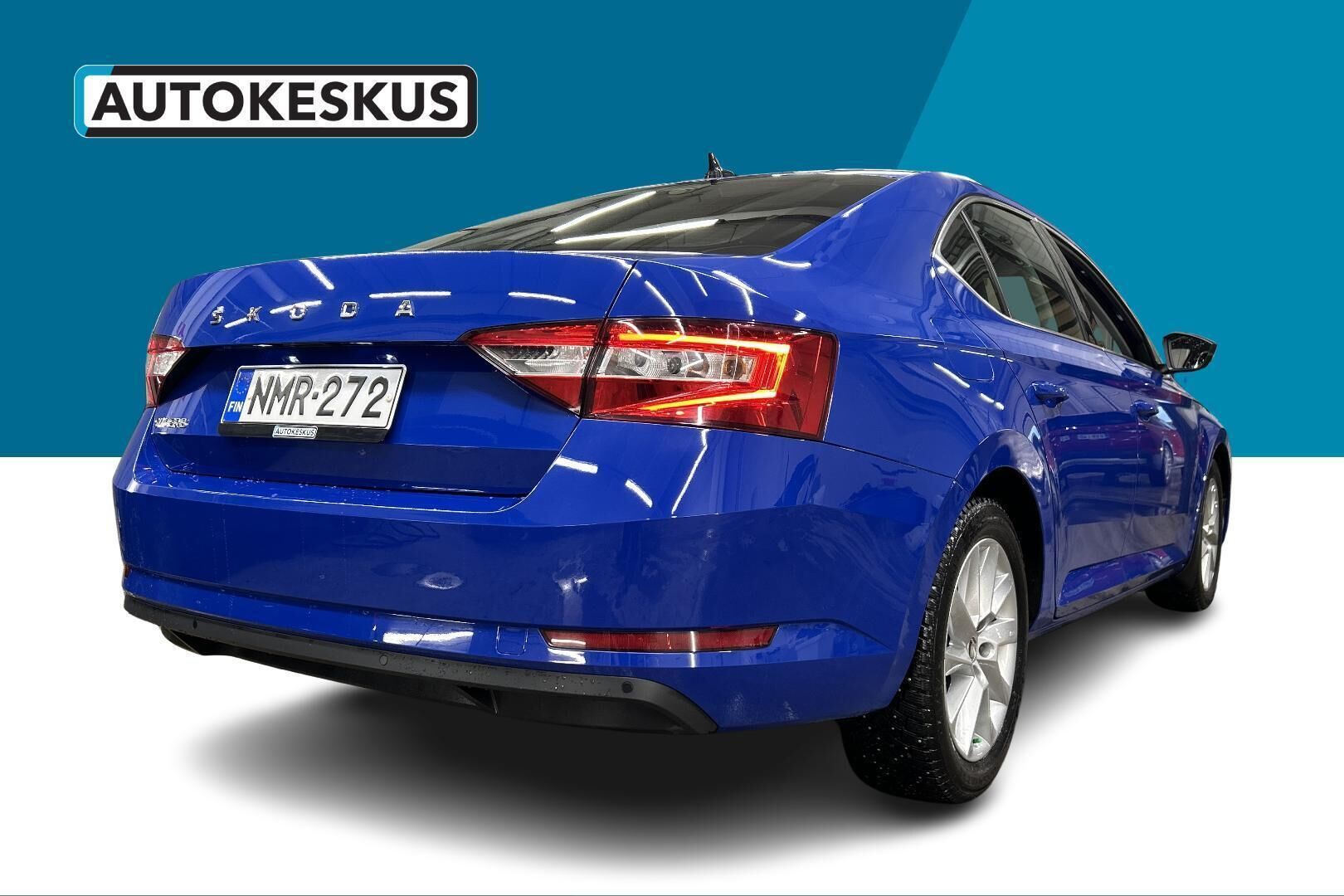 Skoda Superb iso kuva 4