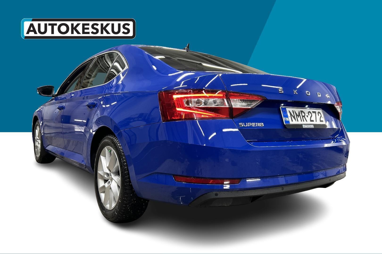 Skoda Superb iso kuva 6