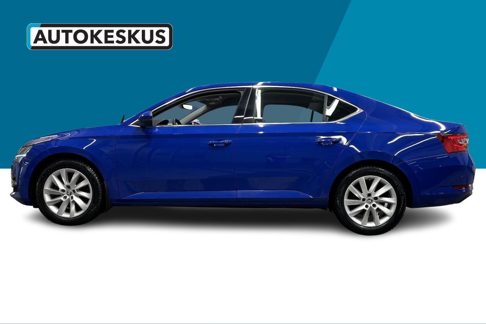 Skoda Superb iso kuva 7