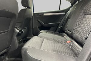 Skoda Superb esikatselu 9