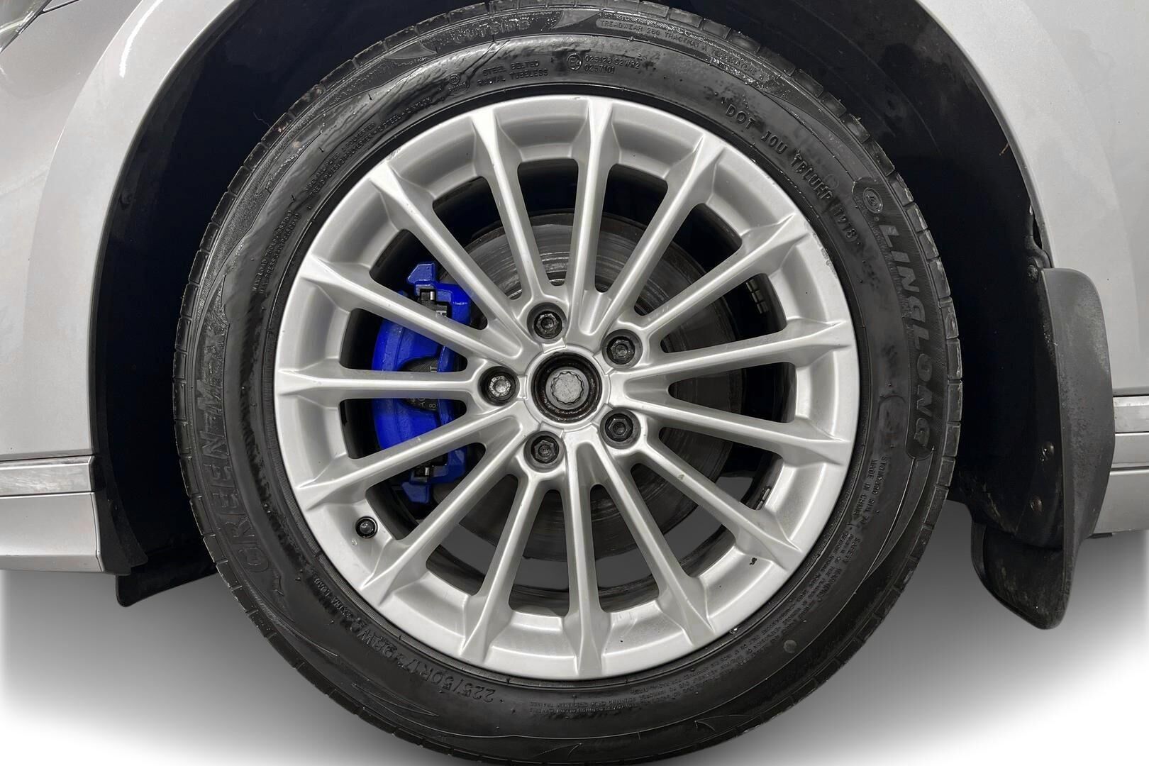 Volkswagen Passat iso kuva 5