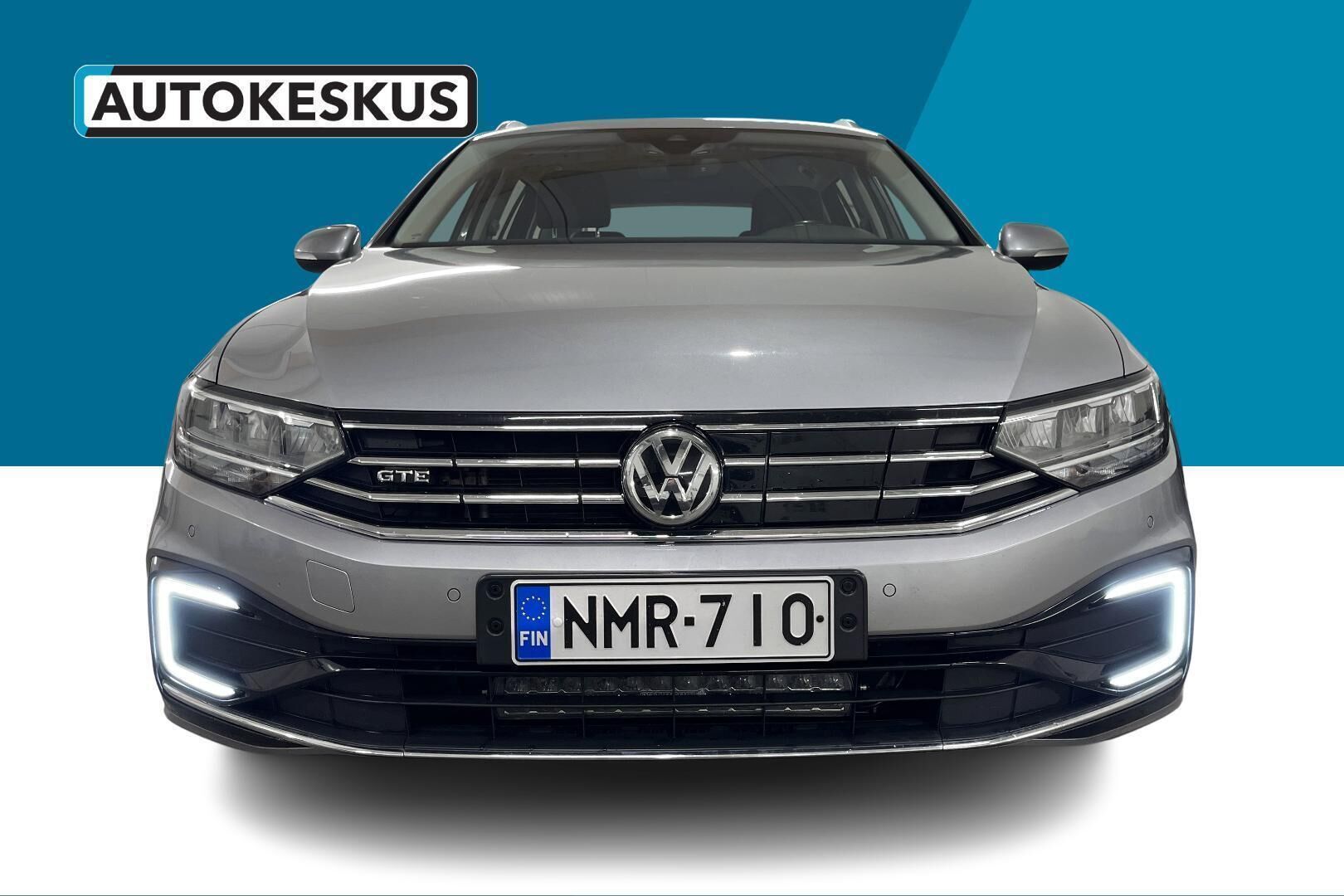 Volkswagen Passat iso kuva 8