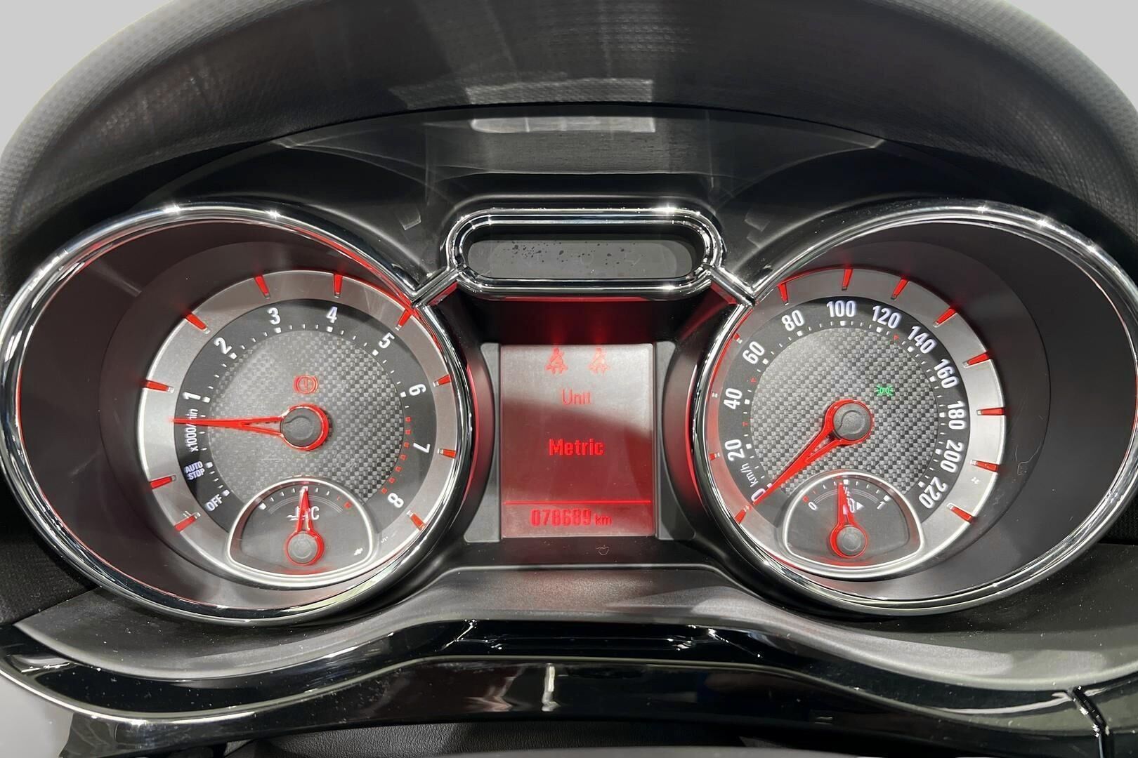 Opel Adam iso kuva 9
