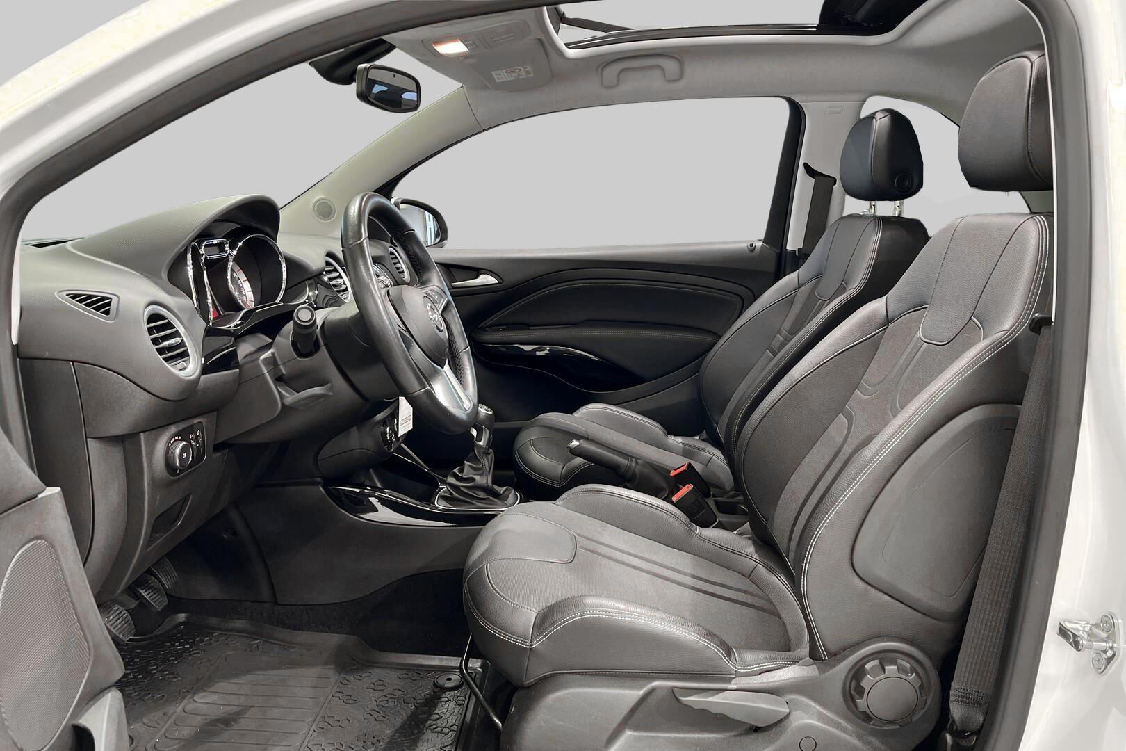 Opel Adam iso kuva 15