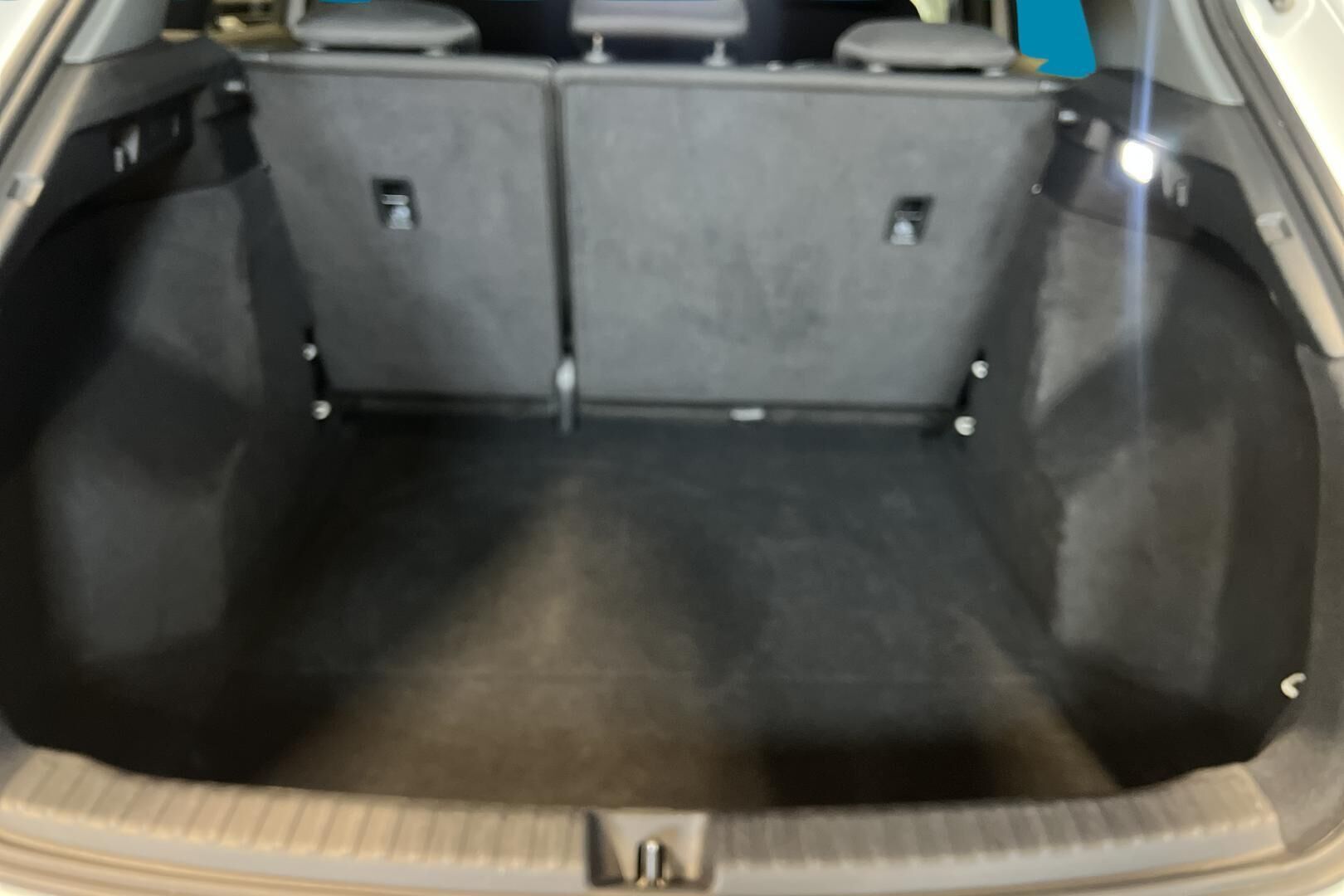 Audi Q4 e-tron iso kuva 12