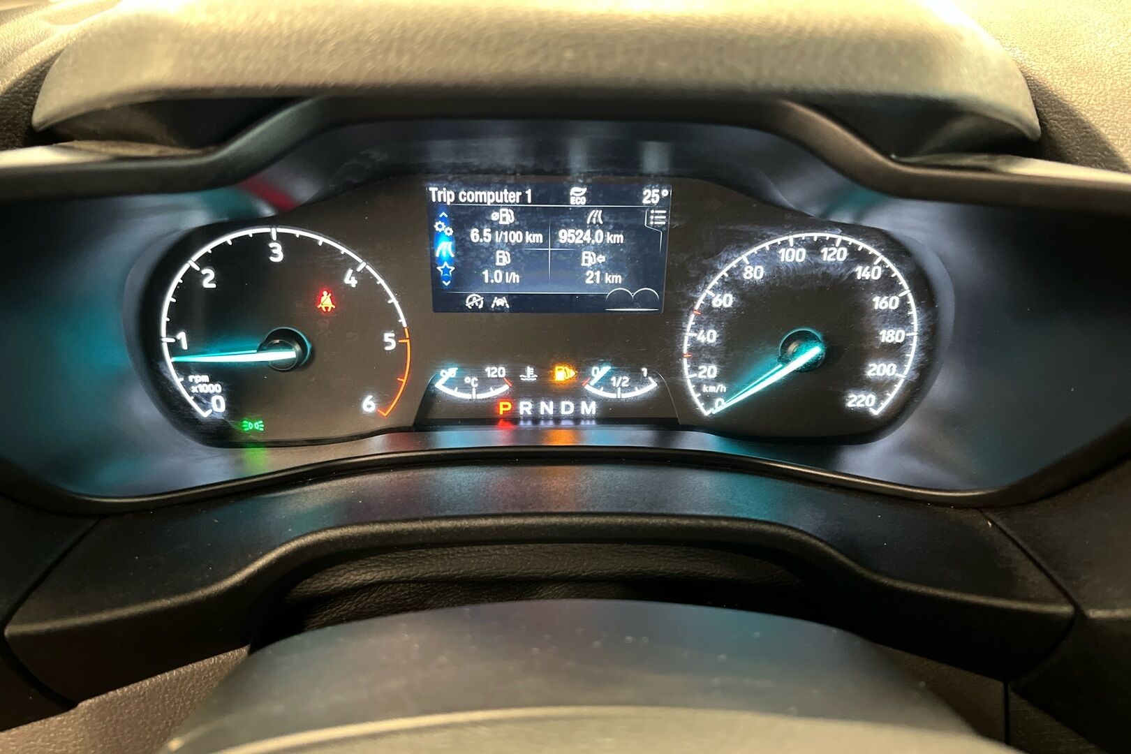 Ford Transit Connect iso kuva 11