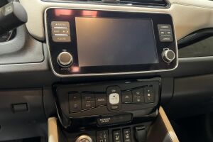 Nissan Leaf esikatselu 13