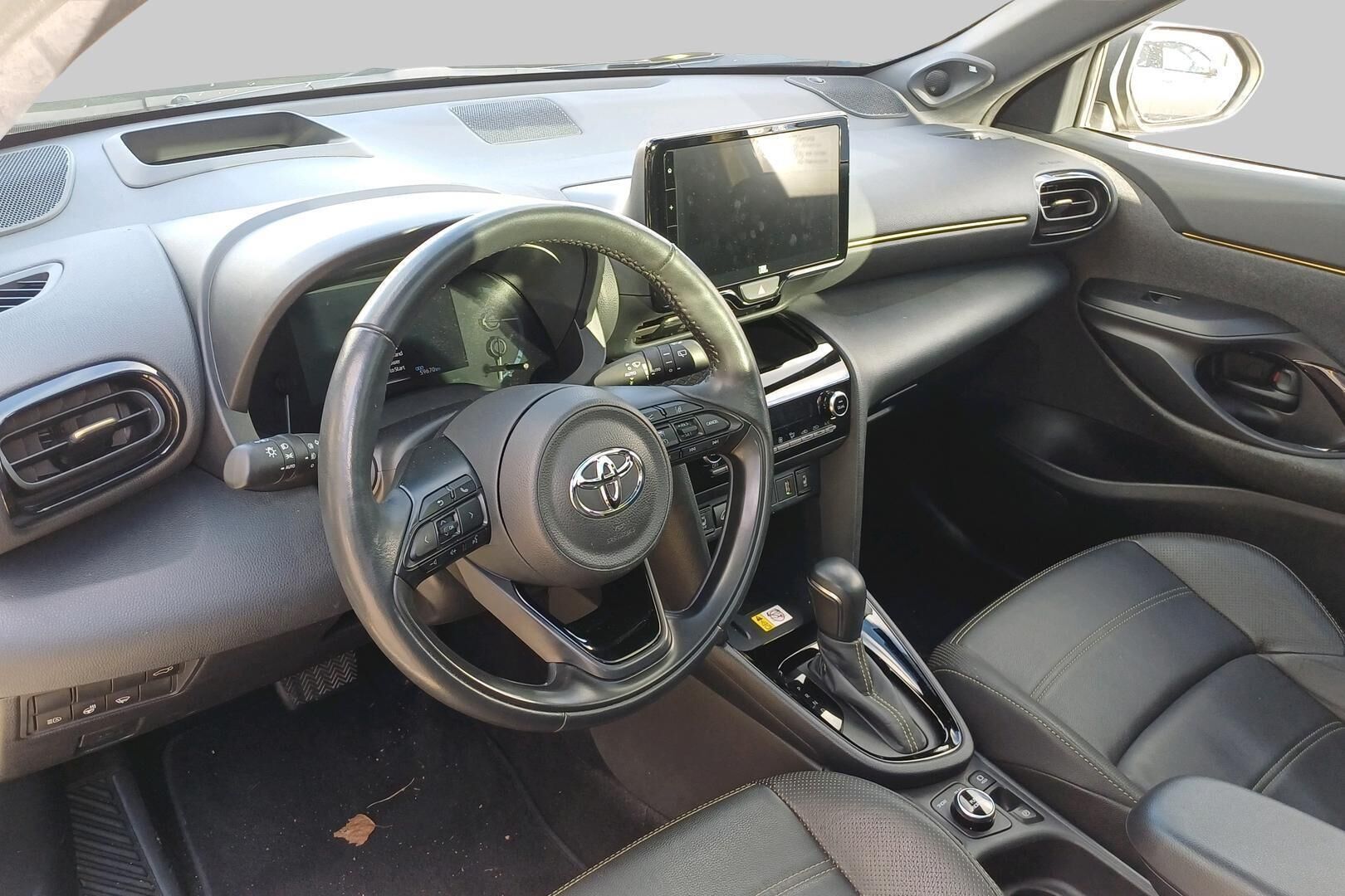 Toyota Yaris Cross iso kuva 2