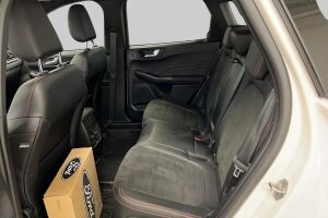 Ford Kuga esikatselu 10