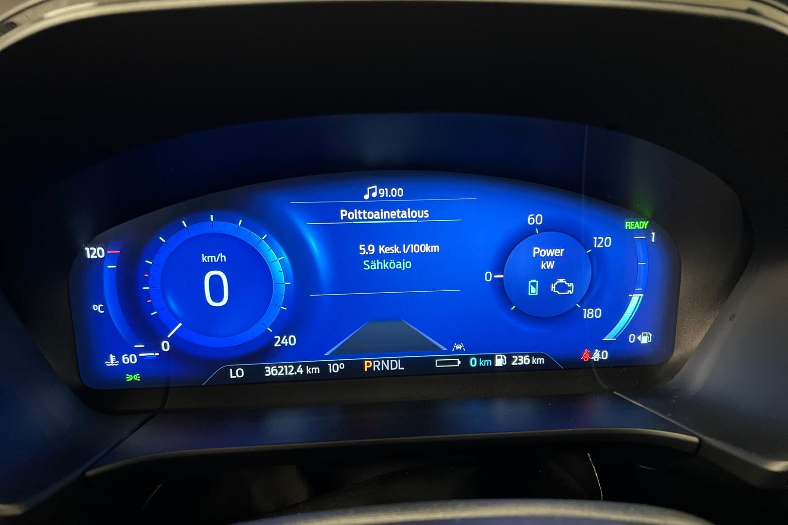 Ford Kuga iso kuva 14