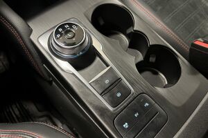 Ford Kuga esikatselu 18