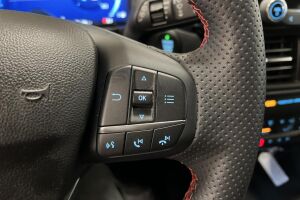 Ford Kuga esikatselu 19