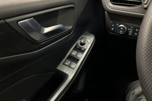 Ford Kuga esikatselu 21