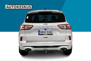 Ford Kuga esikatselu 6