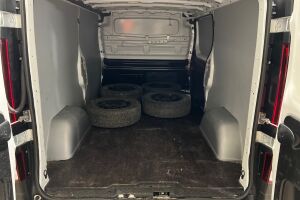 Renault Trafic esikatselu 10