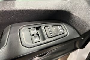 Renault Trafic esikatselu 12