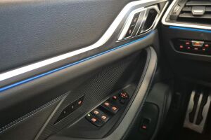 BMW i4 esikatselu 18