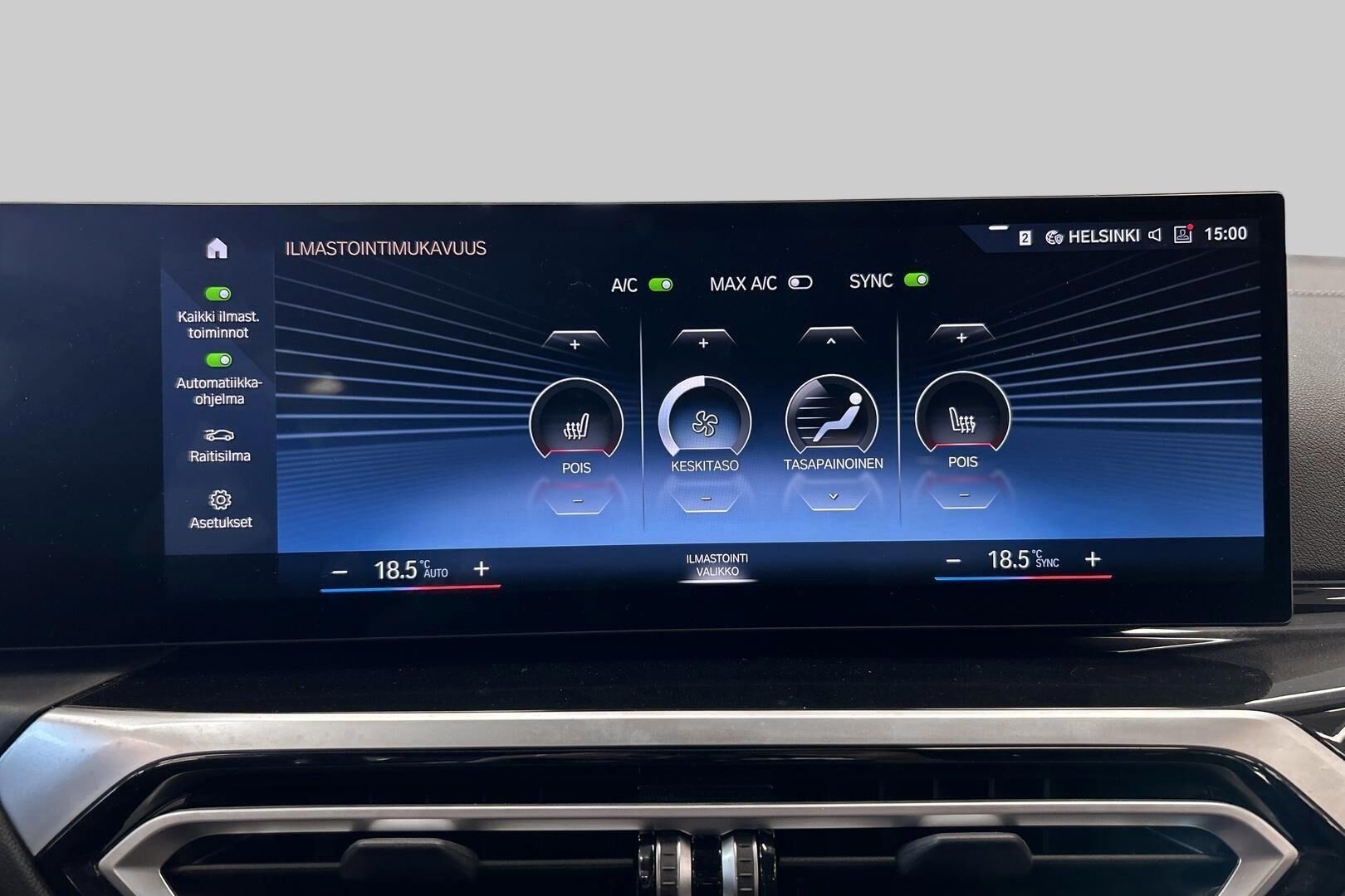 BMW i4 iso kuva 20