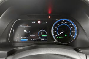 Nissan Leaf esikatselu 15