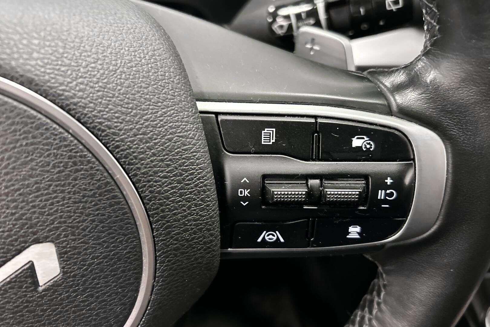 Kia Sportage iso kuva 20