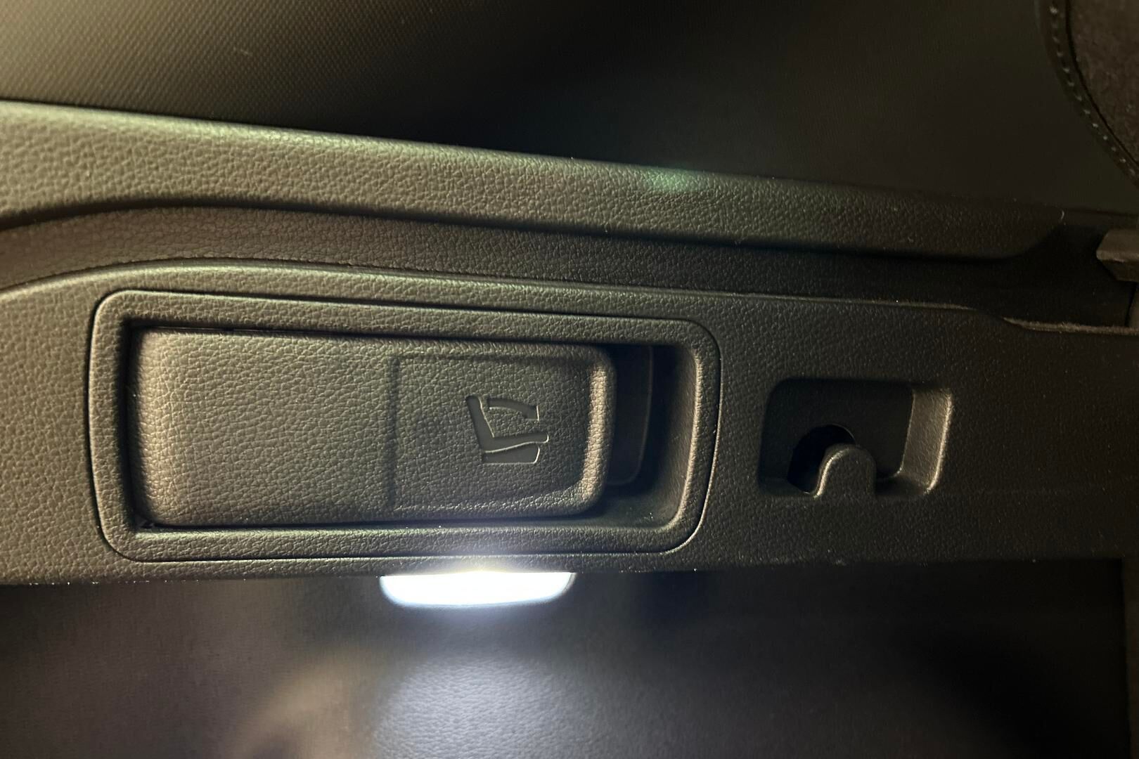 Kia Sportage iso kuva 34