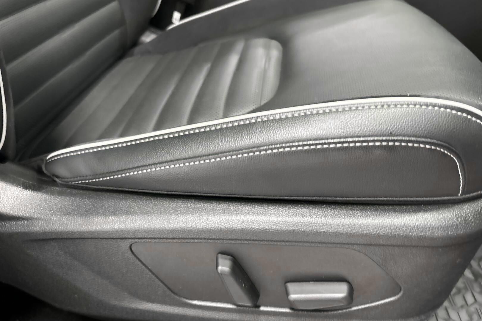 Kia Sportage iso kuva 29