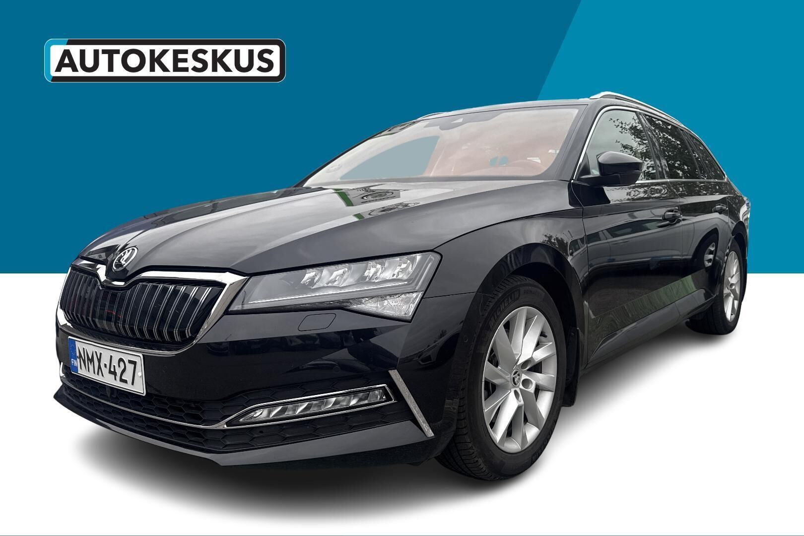 Skoda Superb iso kuva 0