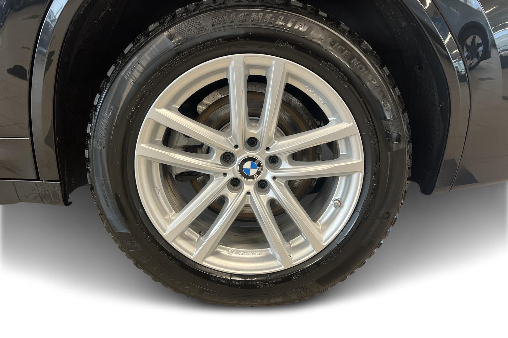 BMW X3 iso kuva 15