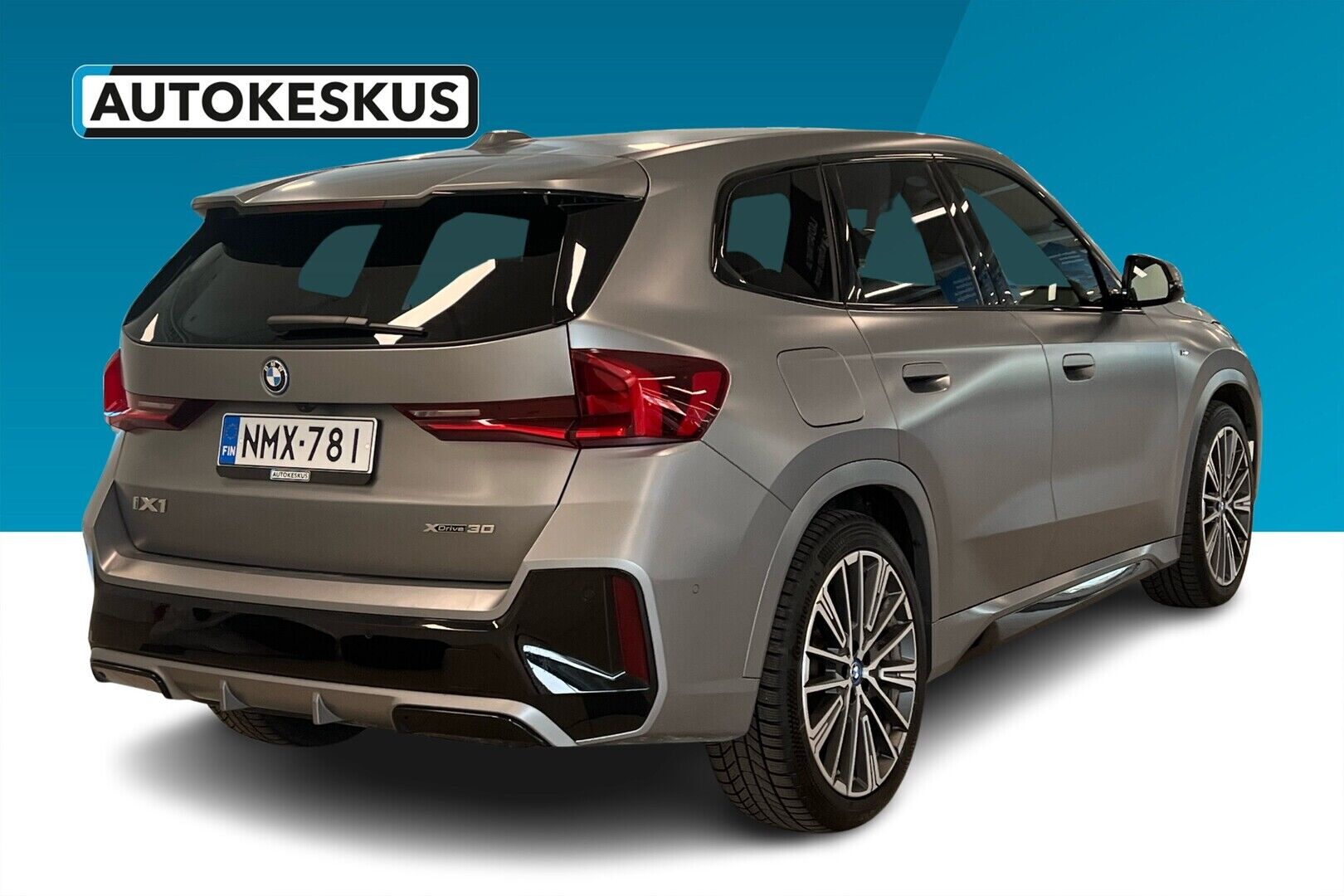 BMW iX1 iso kuva 1
