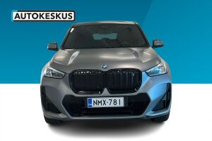 BMW iX1 esikatselu 3