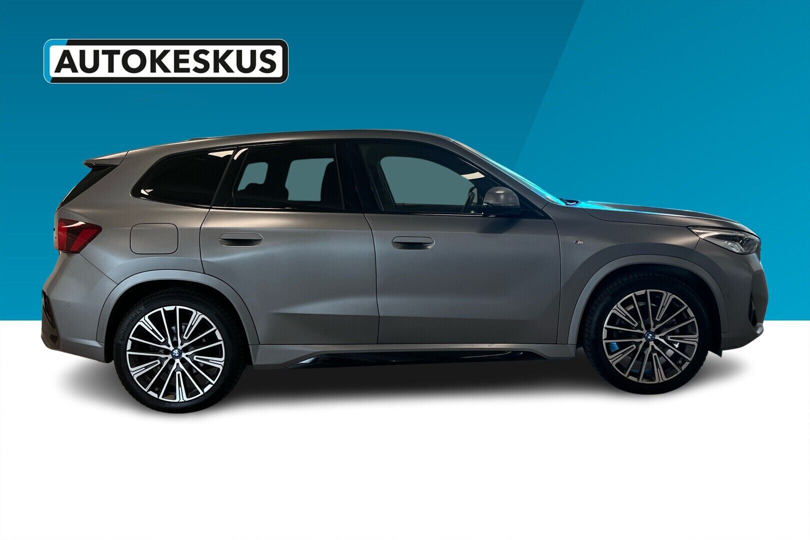 BMW iX1 iso kuva 5